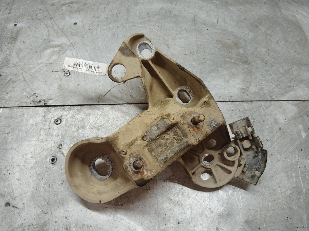 Кронштейн стабилизатора MHRMBE Audi A4 купить