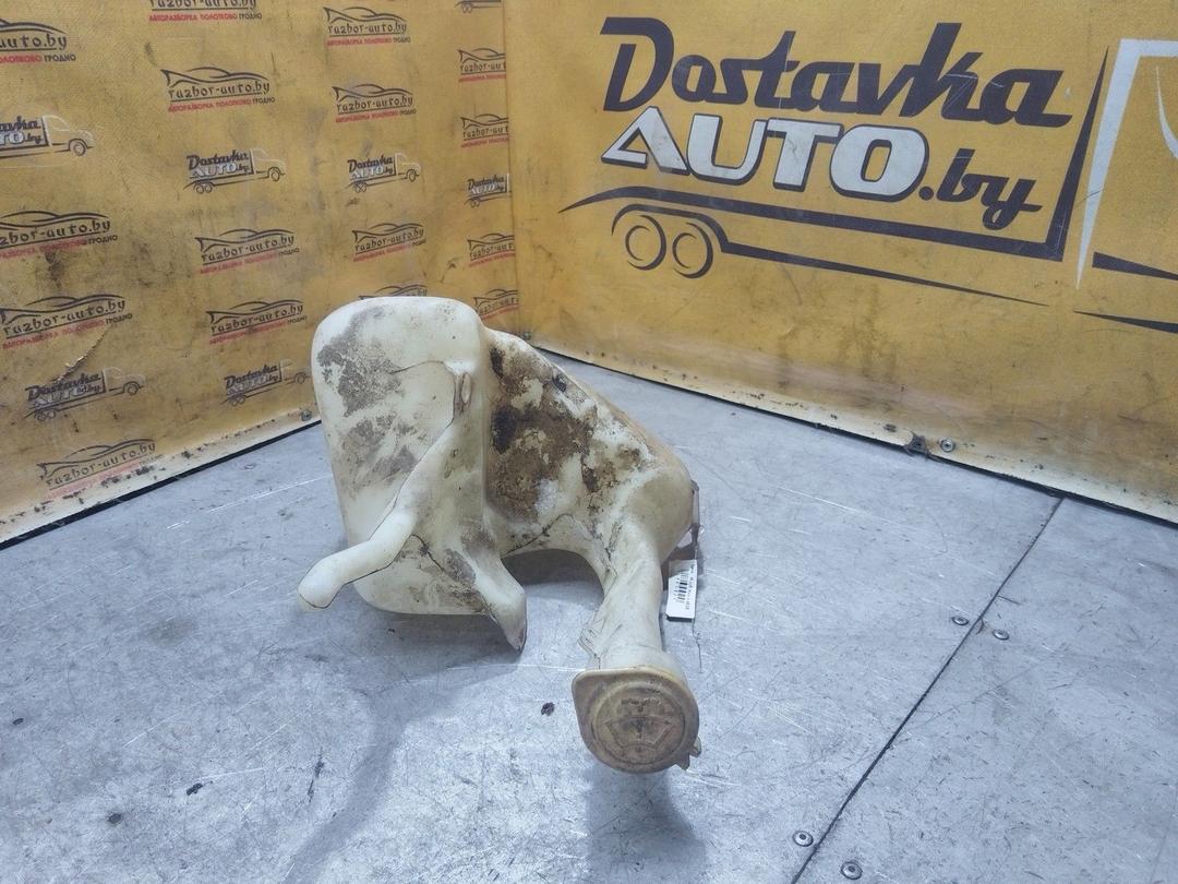 Бачок омывателя 2ZOH3J Mitsubishi Carisma купить в магазине запчастей бу