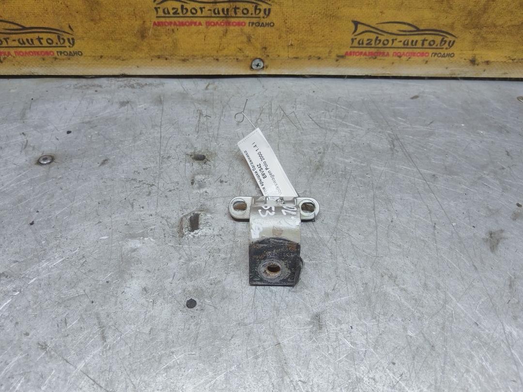 Петля крышки багажника E6VS4Z Volkswagen Polo купить с доставкой