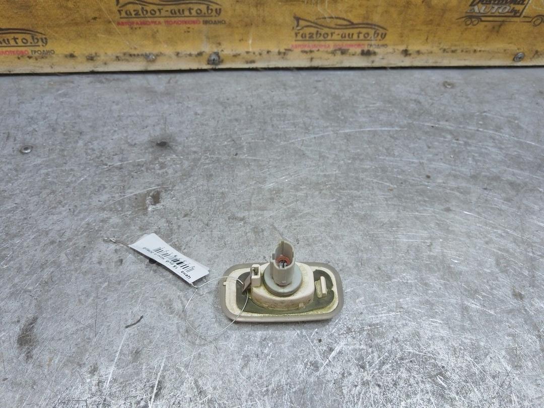 Повторитель передний левый 68I27R Kia Carnival купить с доставкой