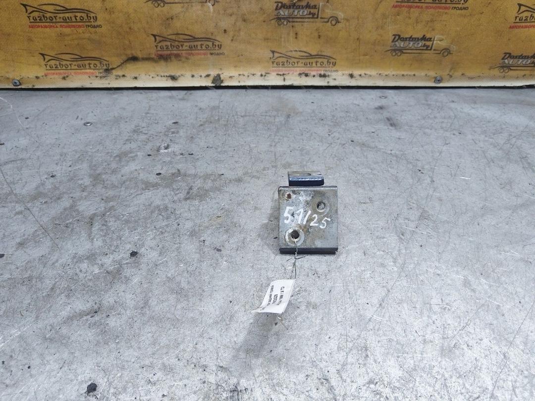 Петля двери задней правой FMDGZ6 Audi A4 купить