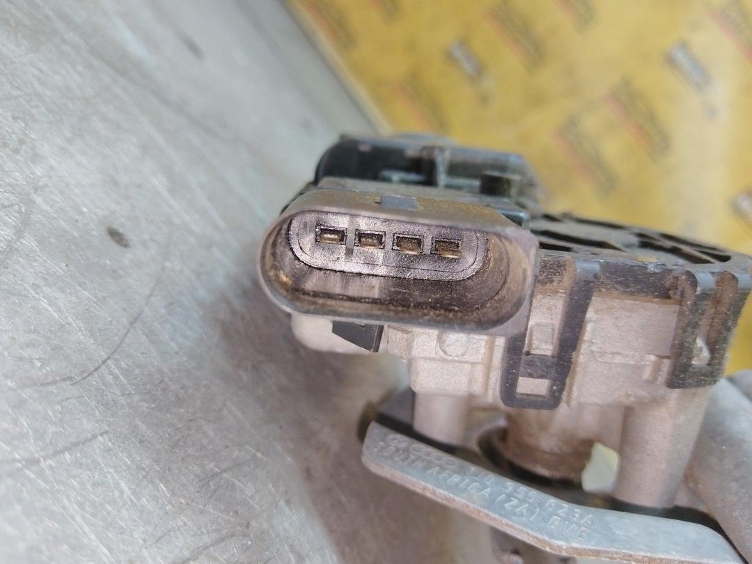 Моторчик передних стеклоочистителей (дворников) 4WOZG1 Volkswagen Golf - Фото 5