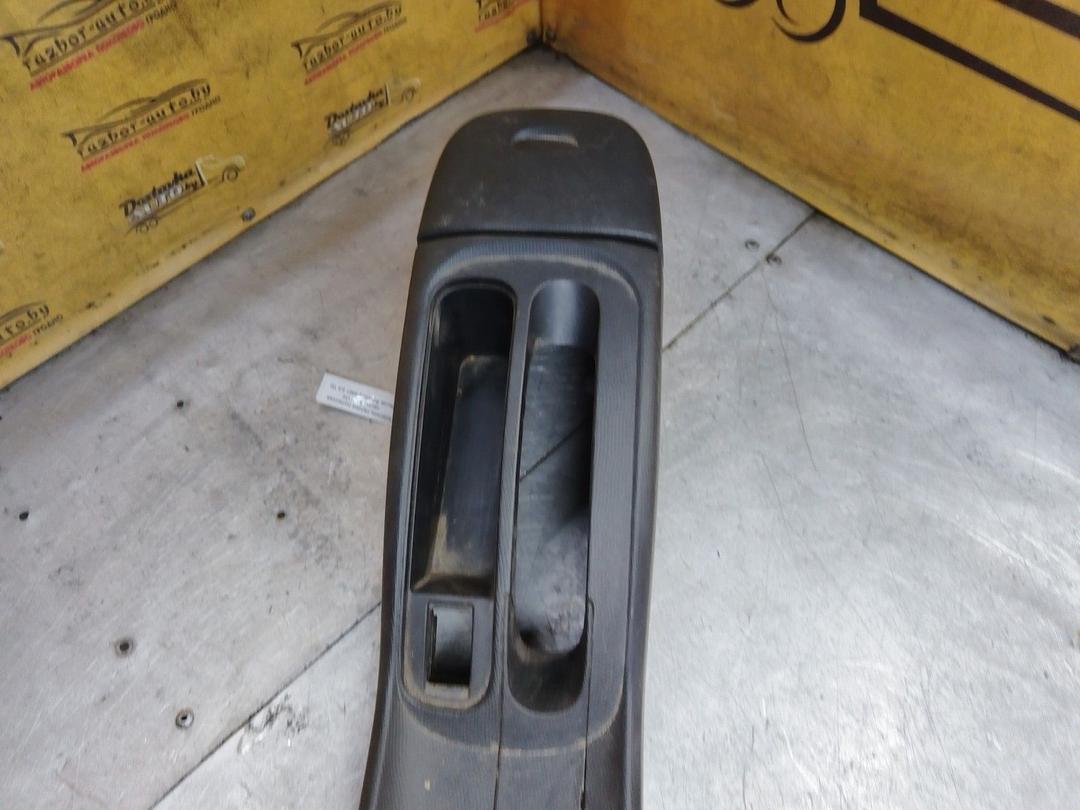 Консоль салона (кулисная часть) B1DTVW Mazda Premacy купить