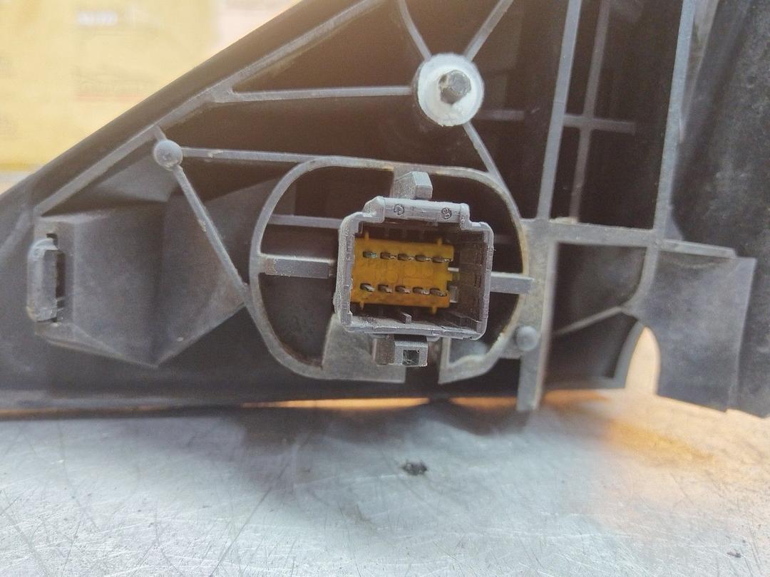 Зеркало наружное правое CB9AUL Renault Scenic купить в магазине запчастей бу