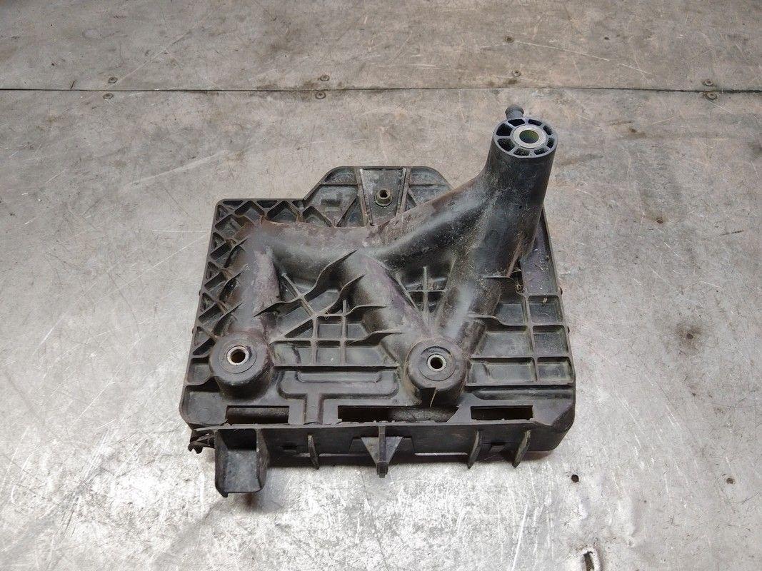 Полка аккумулятора T67KJN Skoda Fabia - Фото 1