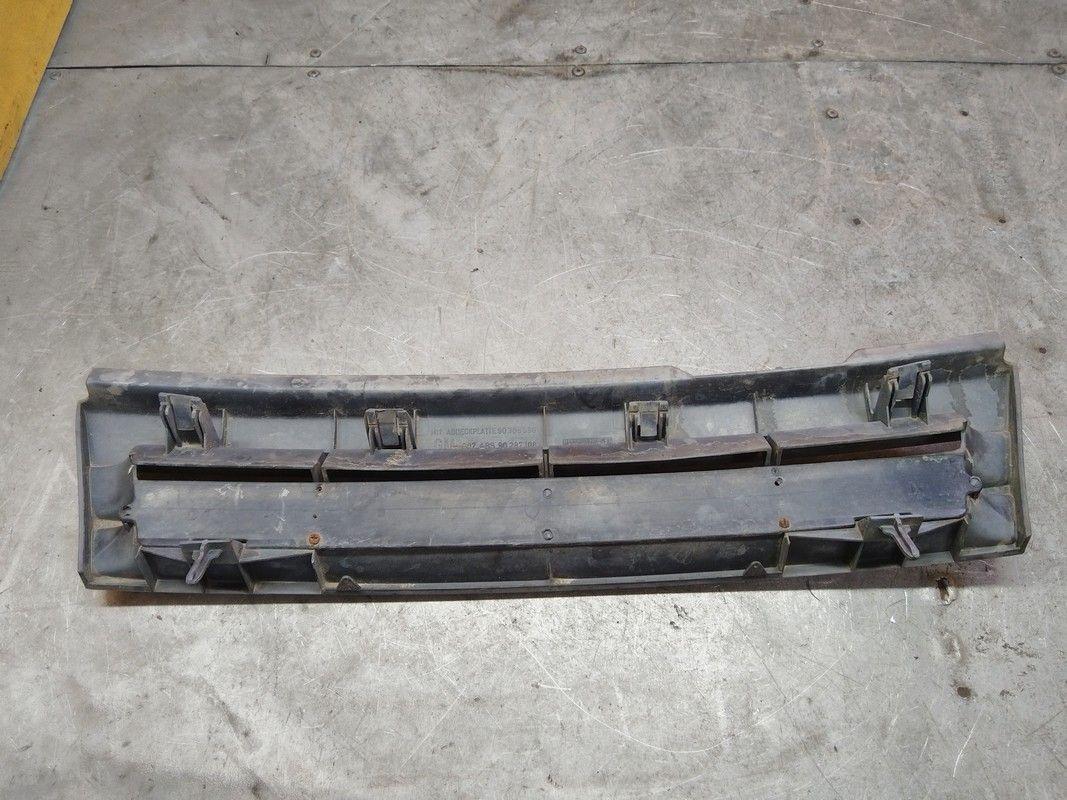 Решетка радиатора 1QGKBA Opel Vectra - Фото 2