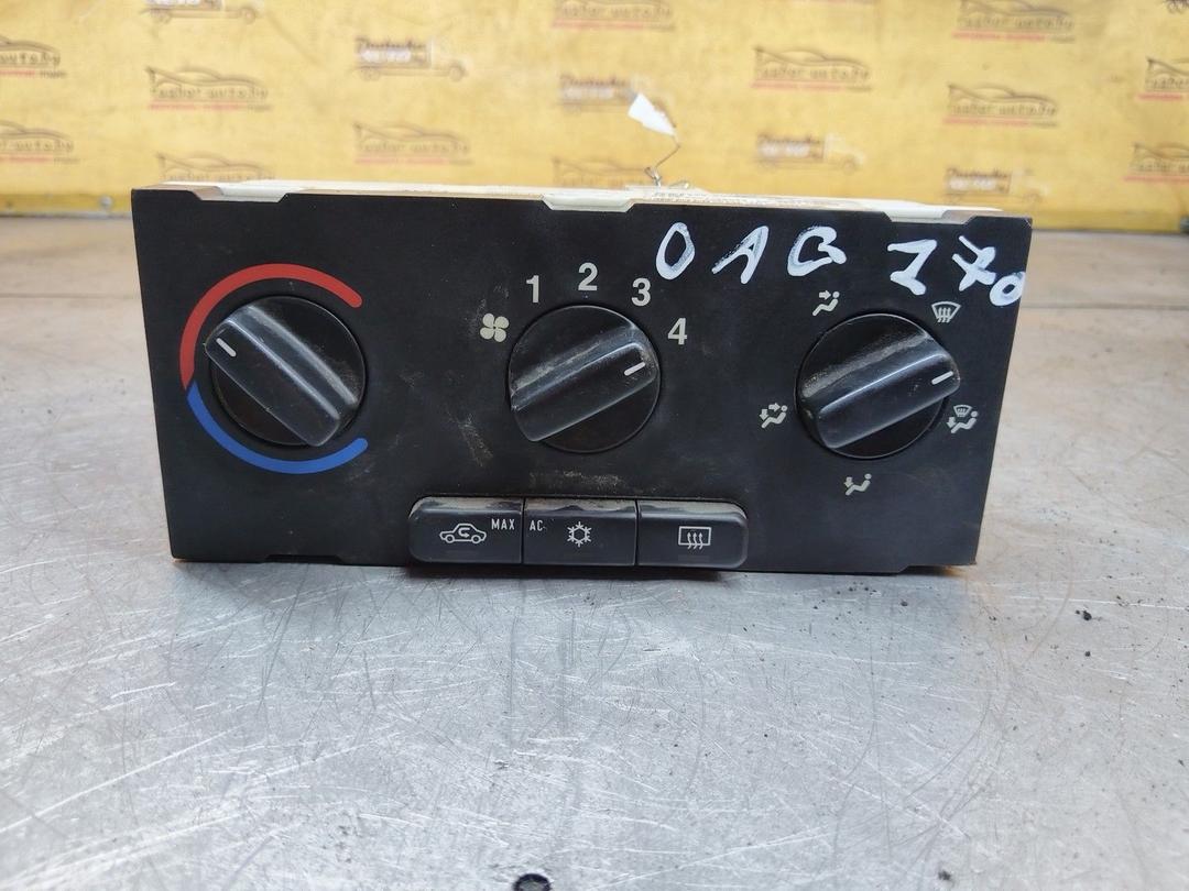 Блок управления печки/климат-контроля 8HXUBW Opel Astra