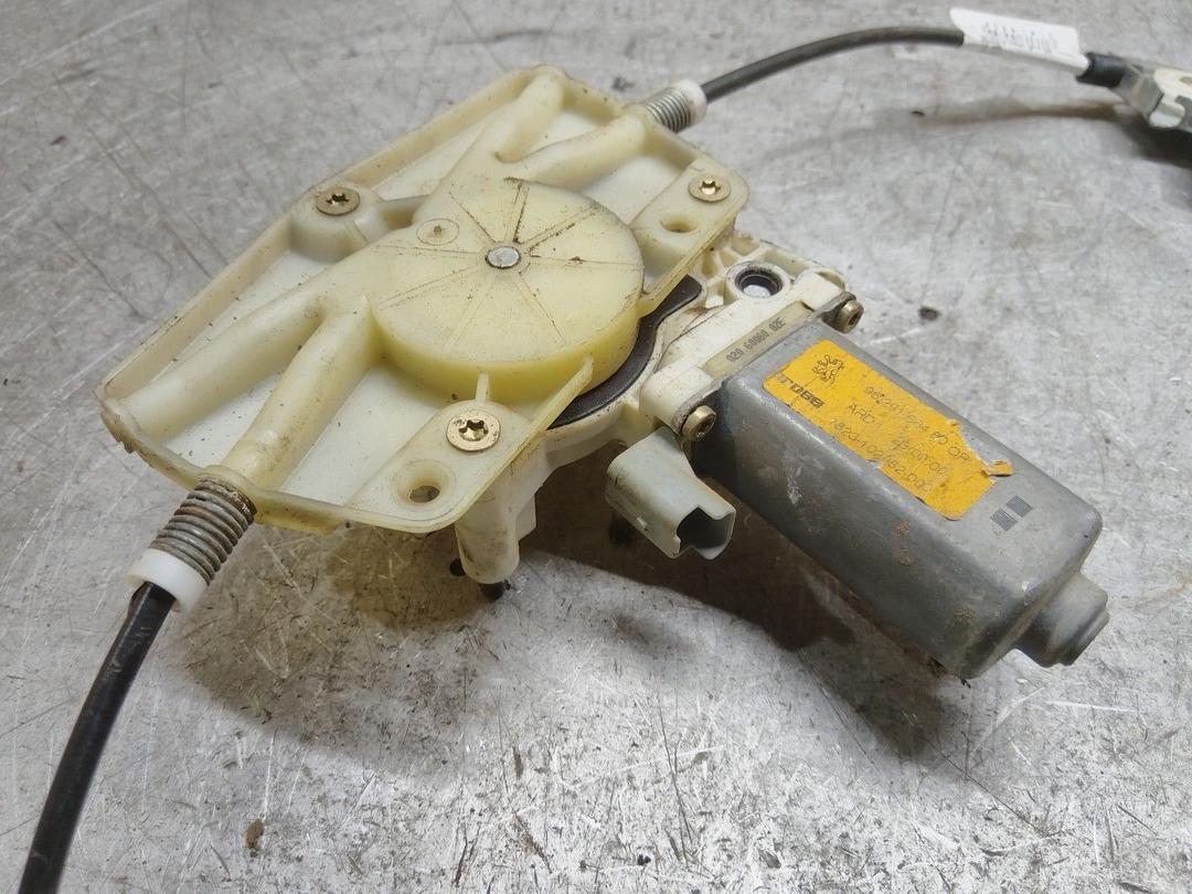 Стеклоподъемник электрический задний правый 1IXDCA Peugeot 607 купить на авторазборке