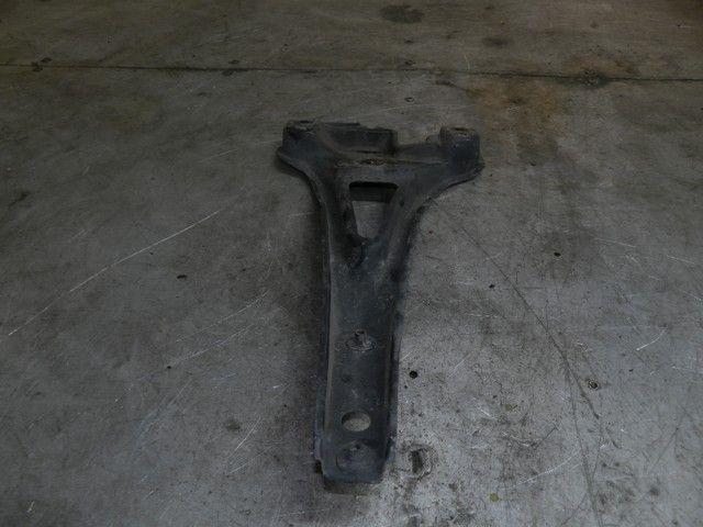 Кронштейн EJG8KD Volkswagen Golf купить