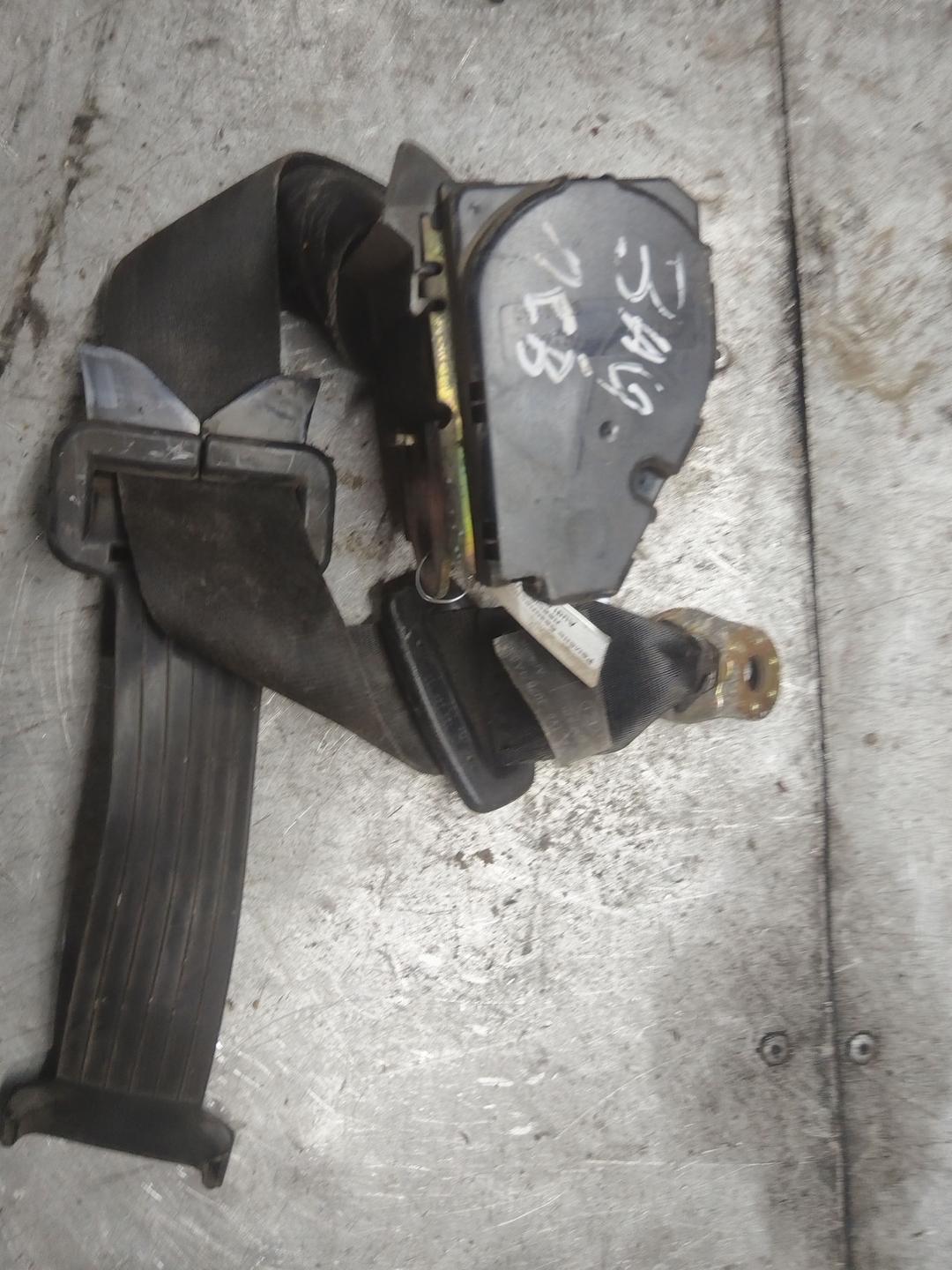 Ремень безопасности задний левый YJEN42 Audi 80 купить с доставкой