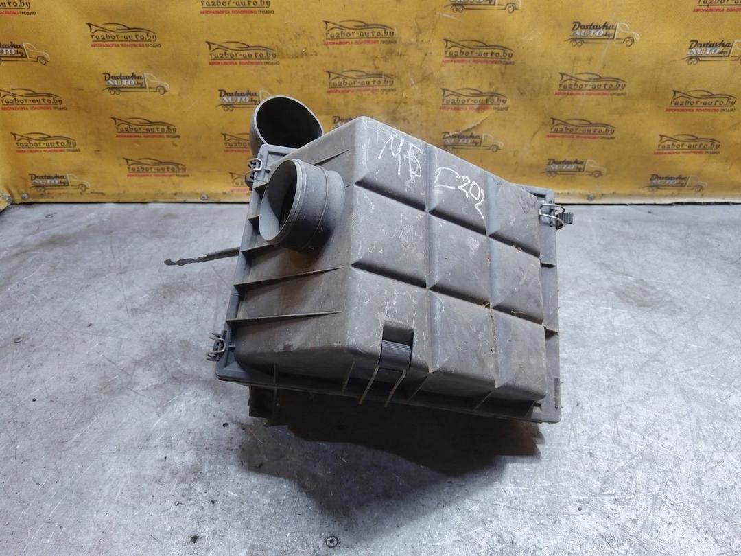 Корпус воздушного фильтра 0XBPWY Mercedes C W202