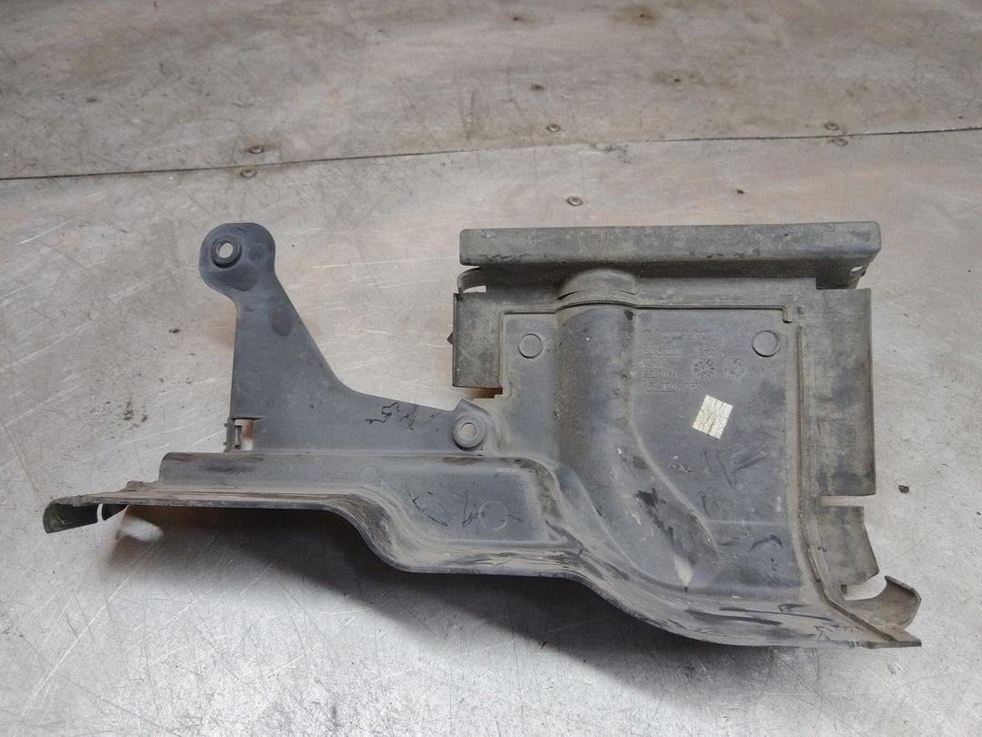 Дефлектор радиатора 92RPH4 Volvo XC70 купить с доставкой