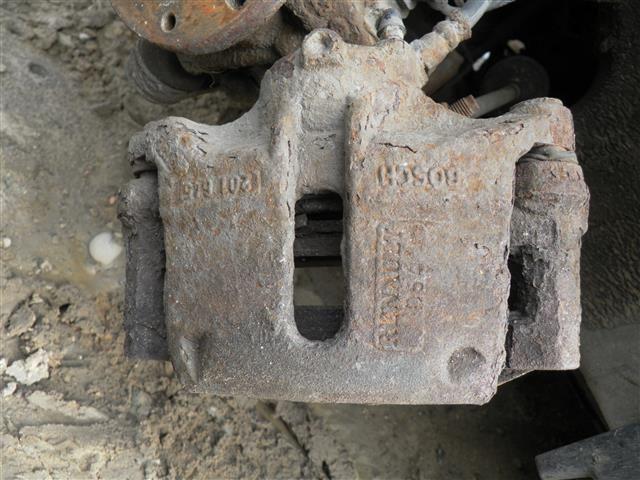 Суппорт передний левый 8582BC Renault Kangoo