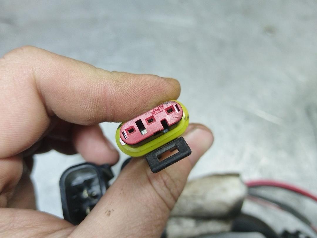 Проводка салона U67JCH Renault Espace купить с доставкой. Огромный выбор запчастей и марок авто. У нас есть практически все.