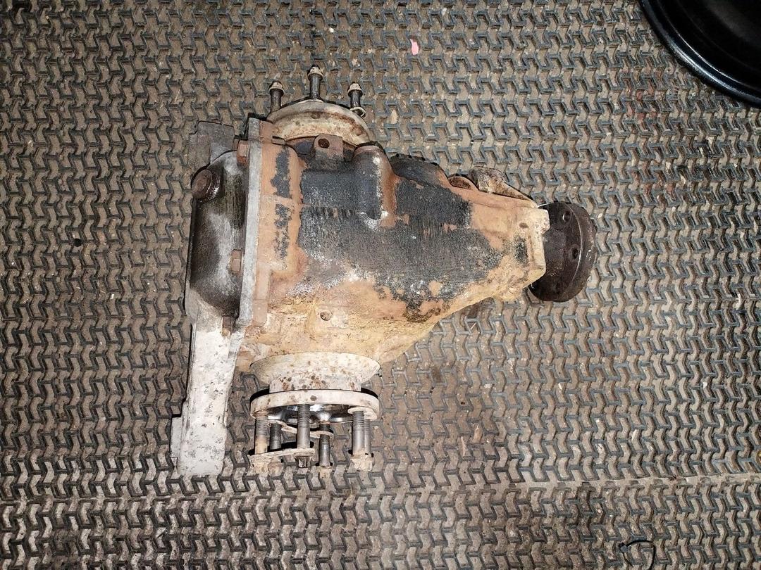 Редуктор заднего моста Z4C0N3 BMW 5 E39 купить с доставкой. Огромный выбор запчастей и марок авто. У нас есть практически все.