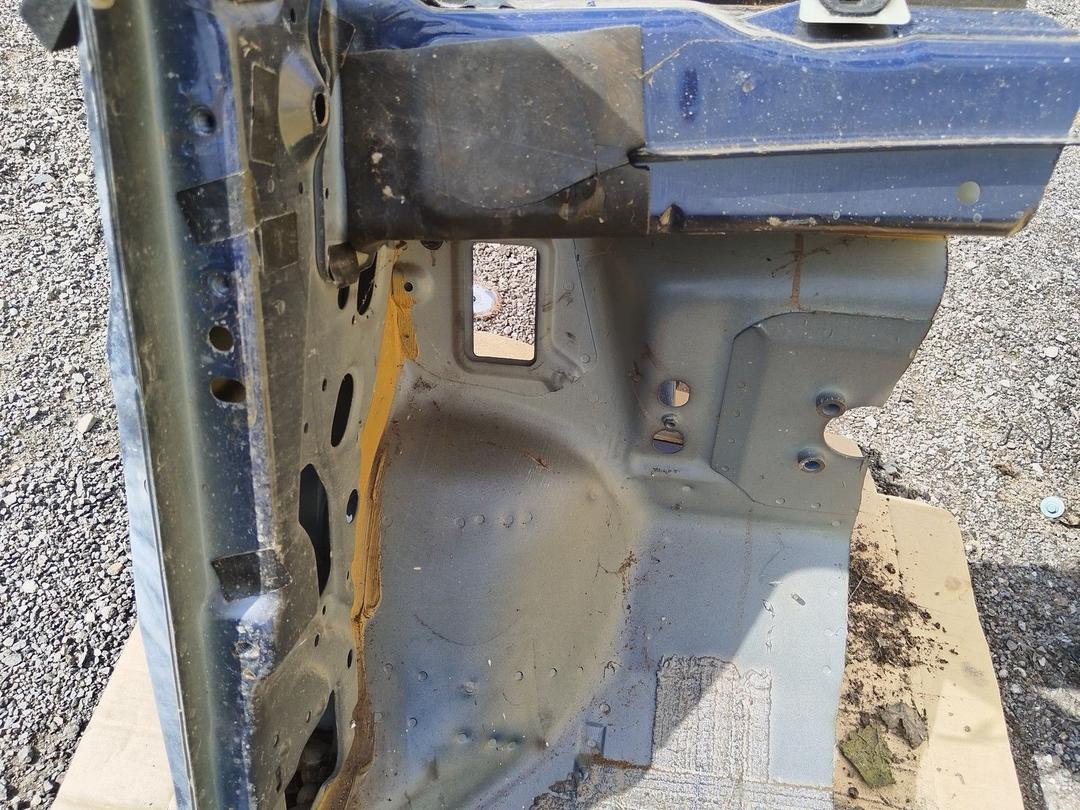 Лонжерон левый IDVX02 Ford Focus купить в магазине запчастей бу