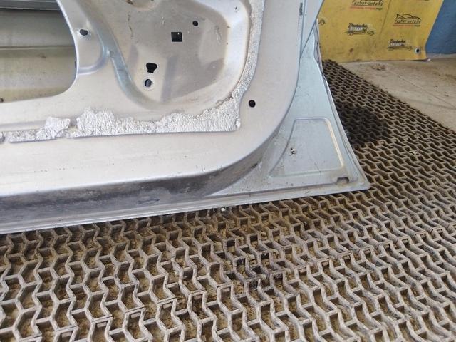 Дверь передняя правая 7HI21O Peugeot 206 undefined