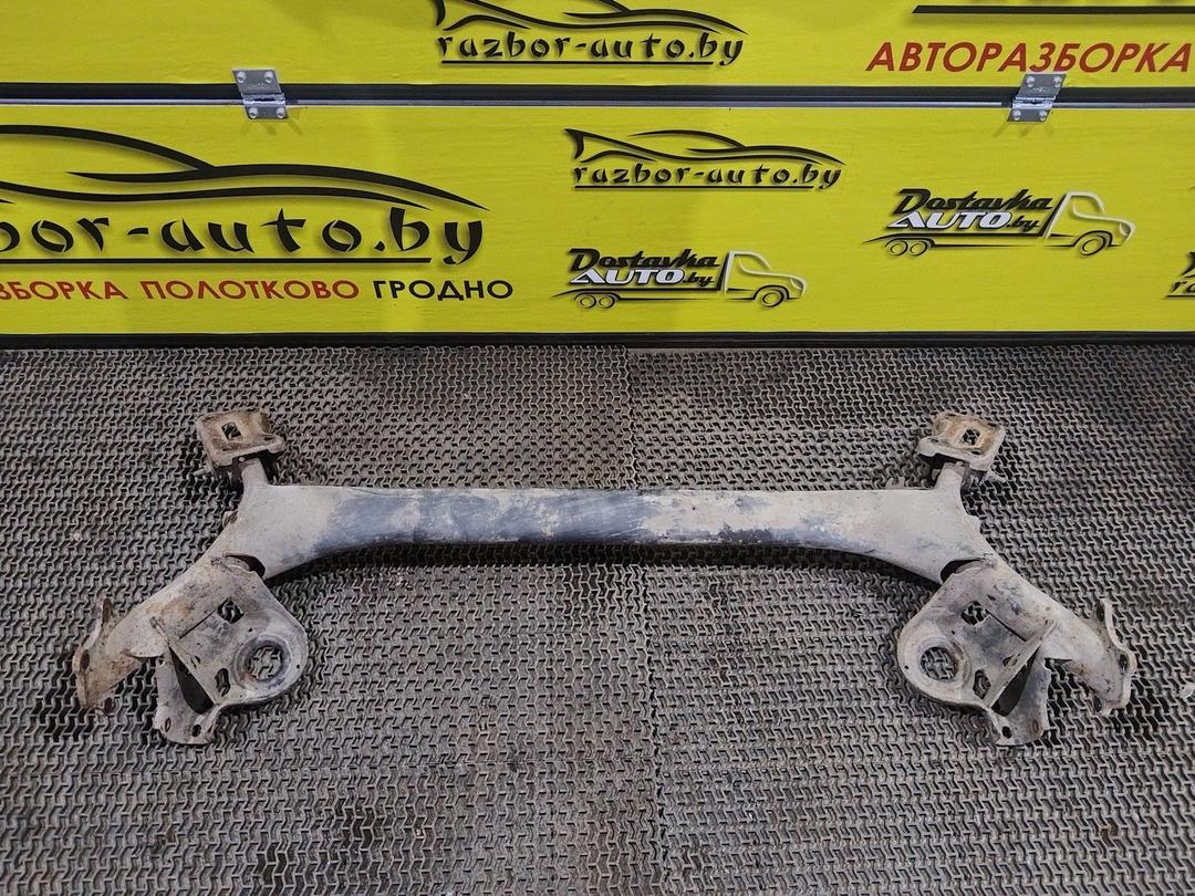 Балка подвески задняя 2HMJ44 Peugeot 307
