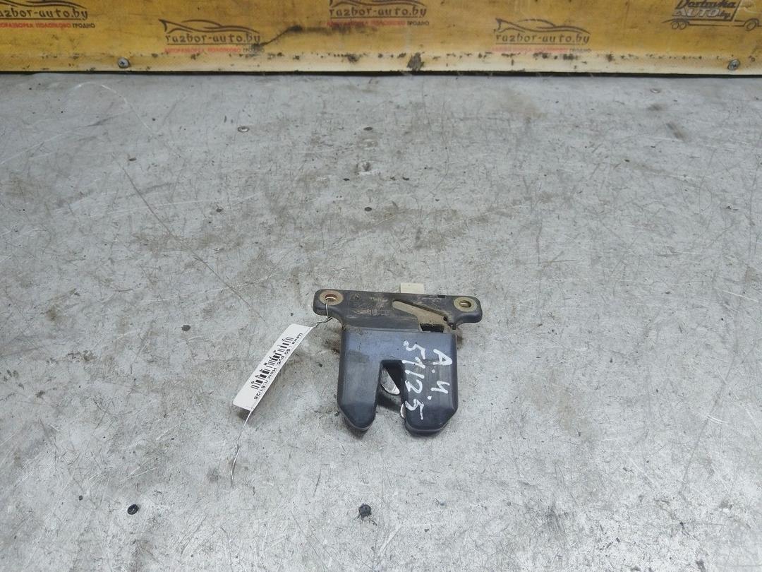 Замок багажника CG3360 Audi A4