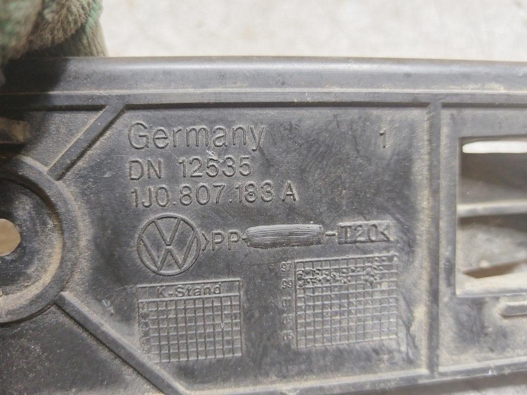 Кронштейн крепления бампера переднего G7ZL2S Volkswagen Golf - Фото 3