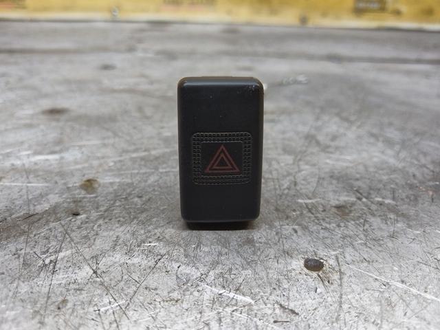 Кнопка аварийной сигнализации VF0C77 Hyundai Trajet