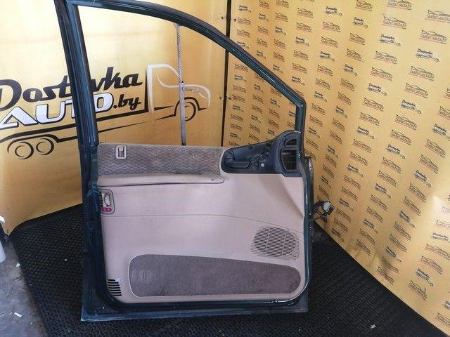 Обшивка двери передней левой (дверная карта) V86PMT Chrysler Voyager купить