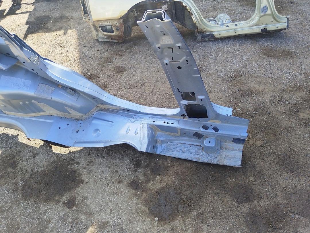 Стойка кузовная центральная левая 70XQS3 Ford Fiesta купить с доставкой