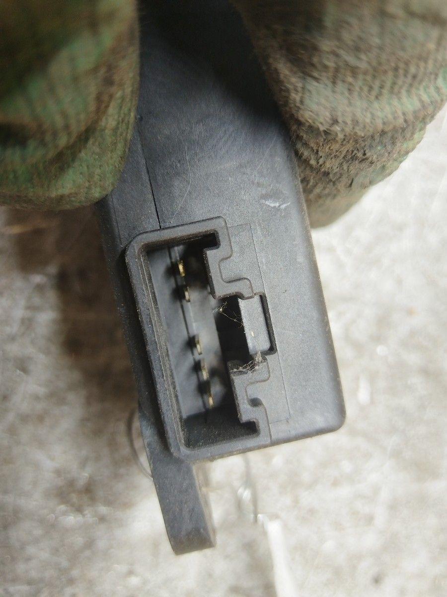 Моторчик заслонки печки CG6WED Mazda Premacy купить