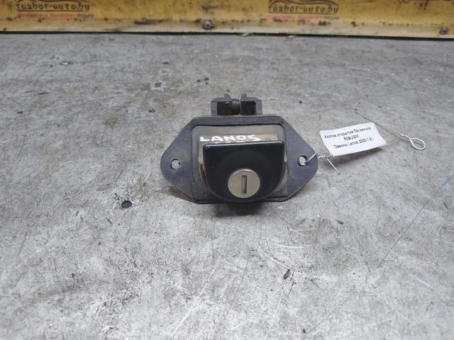 Кнопка открытия багажника R09UGM Daewoo Lanos