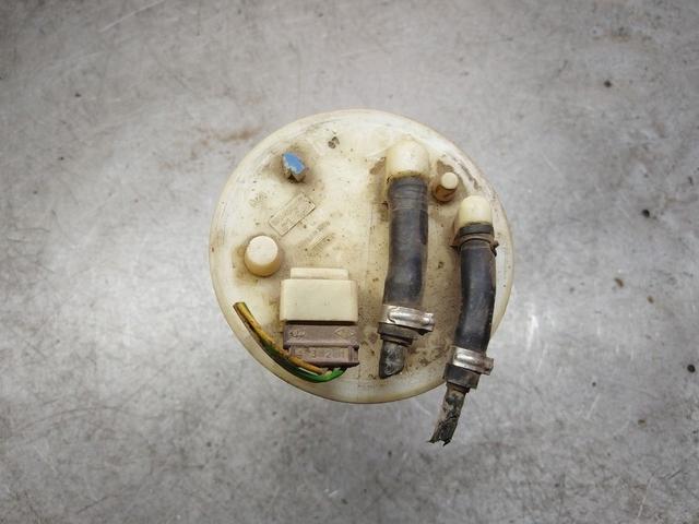 Колба в бак Y3ZAH4 Peugeot 405