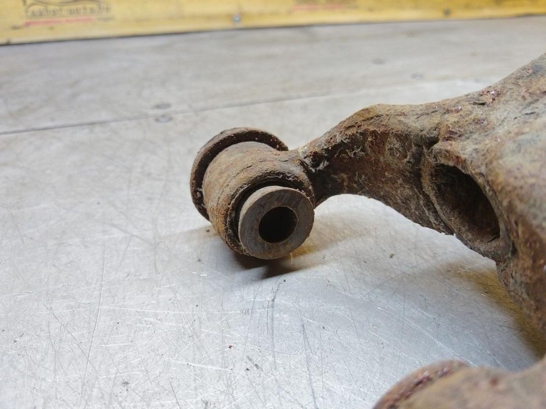 Рычаг задний левый M3DE7D Peugeot 406 купить с доставкой