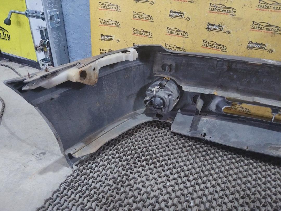 Бампер передний OYJ1A1 Renault Laguna undefined