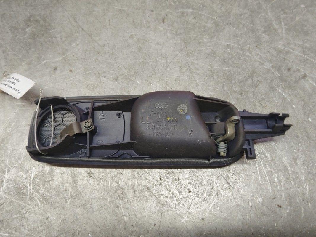 Ручка внутренняя передняя правая 2UMY89 Audi A3 купить