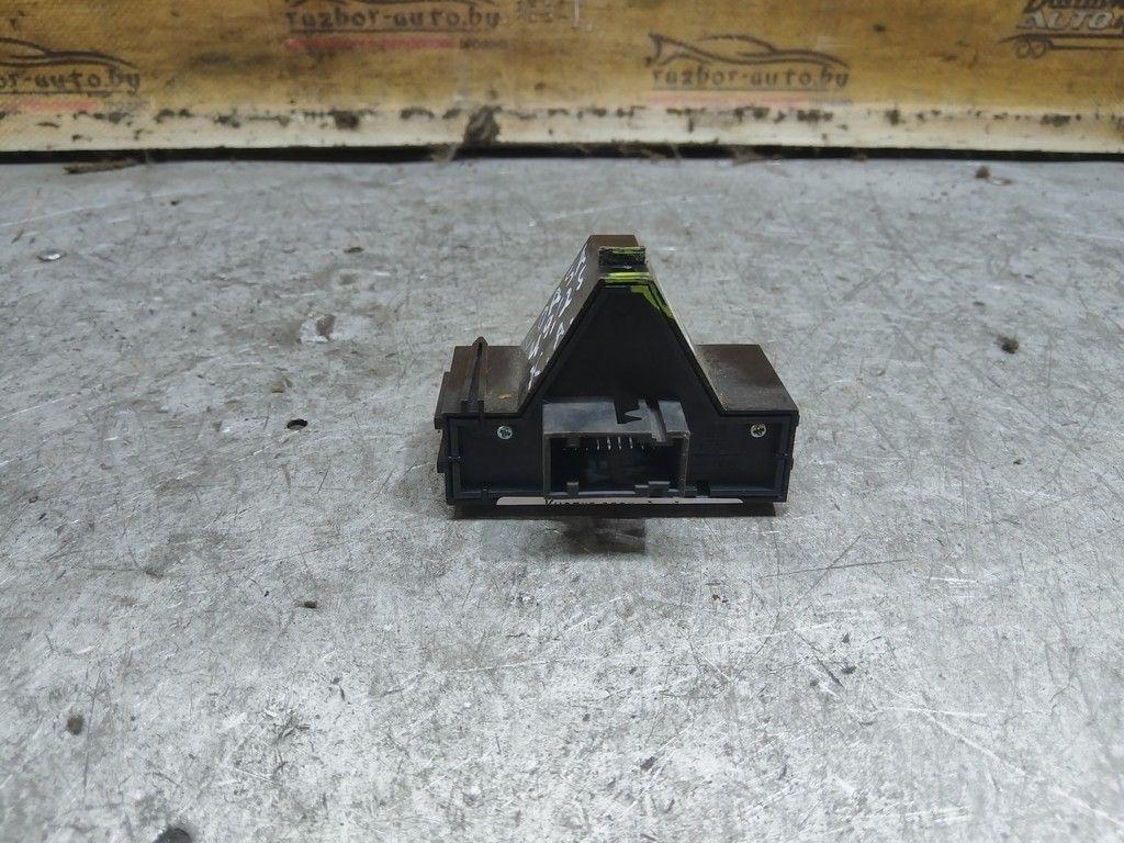 Кнопка аварийной сигнализации YX7H4S Opel Corsa - Фото 5