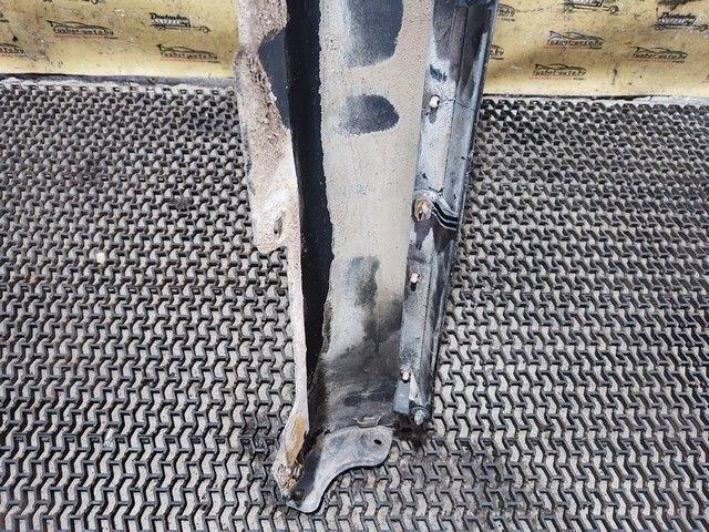 Накладка на порог UM0VPB Toyota Avensis undefined