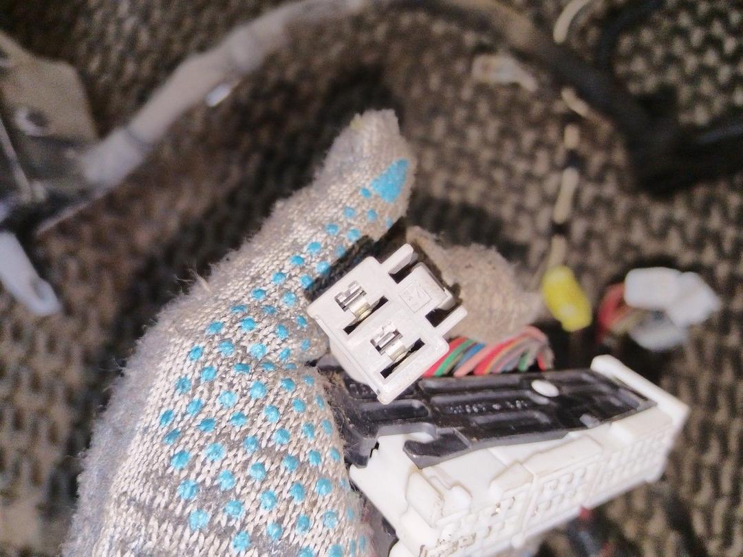 Проводка Y9UV42 Toyota Corolla undefined