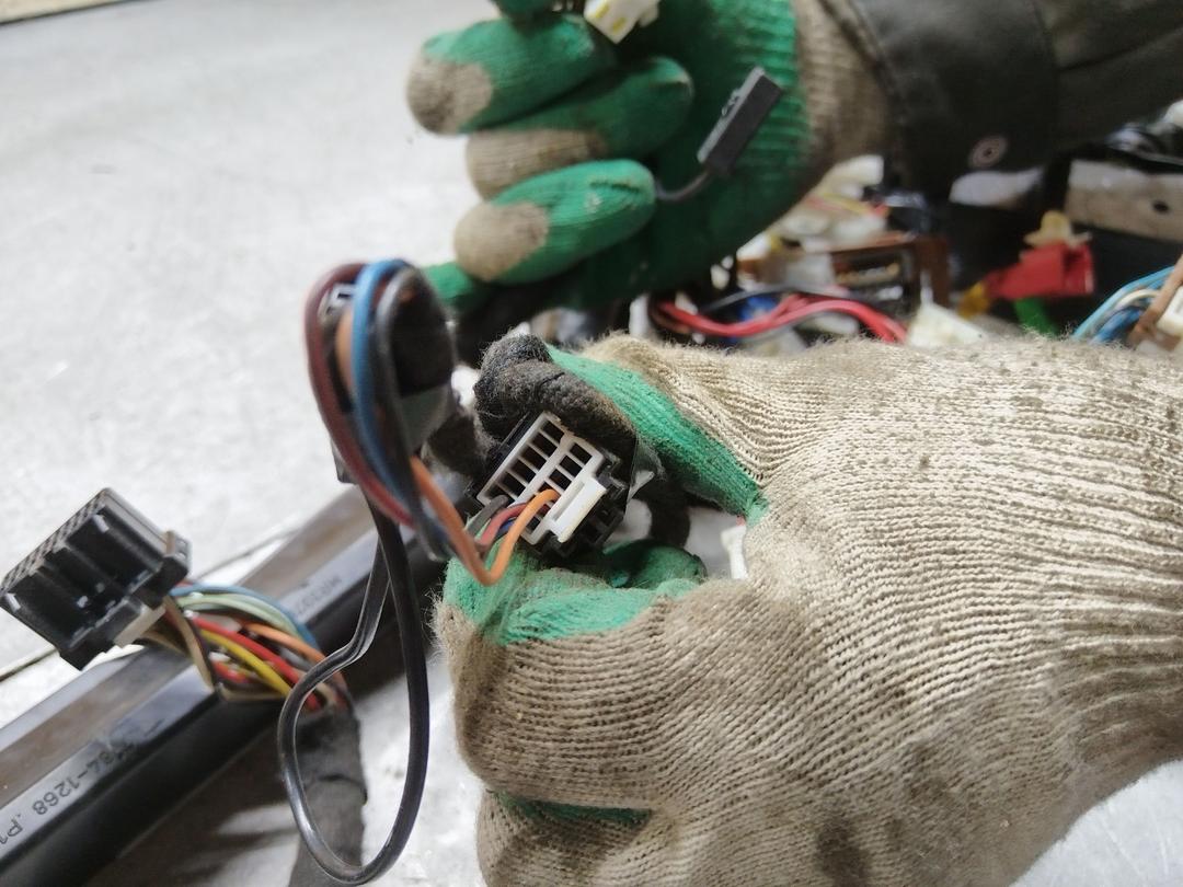 Проводка салона WDBACG Mitsubishi Carisma undefined