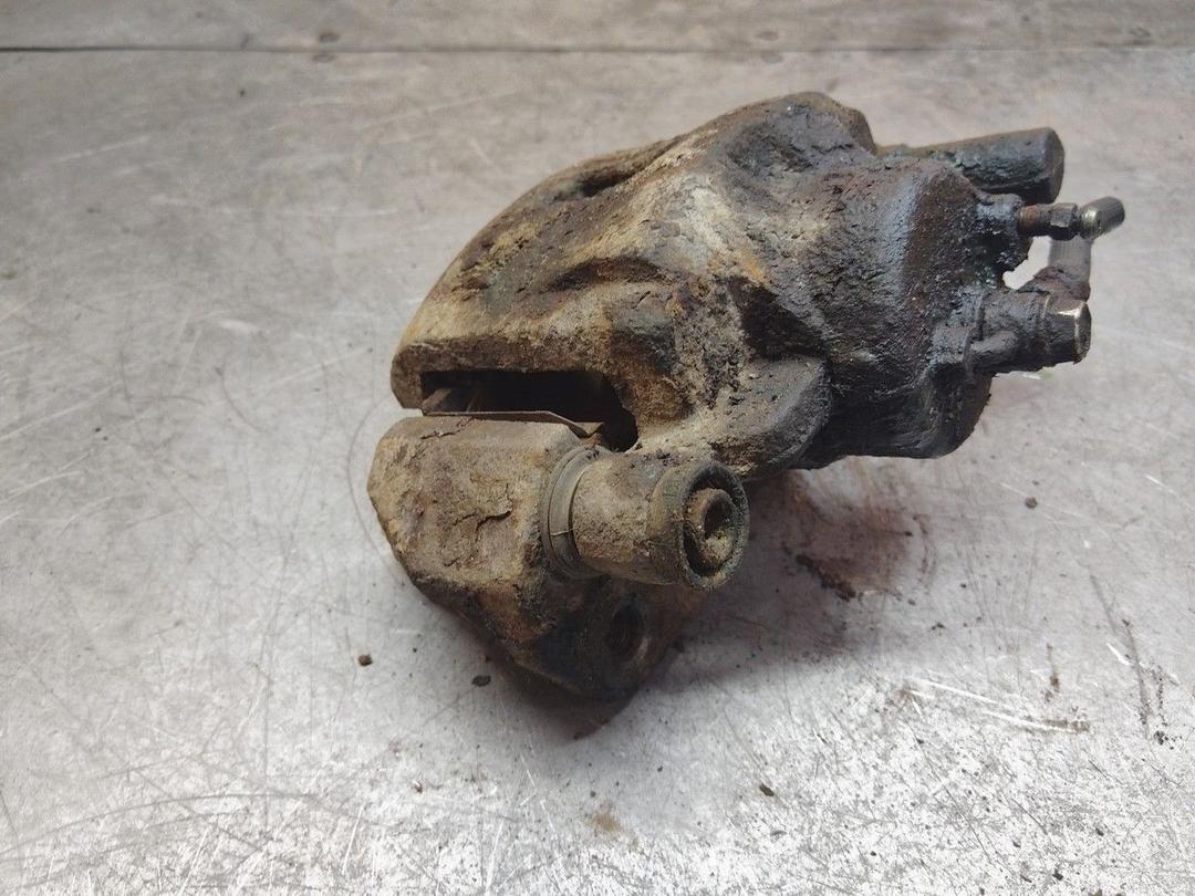 Суппорт передний правый AF5392 Mazda Premacy купить с доставкой