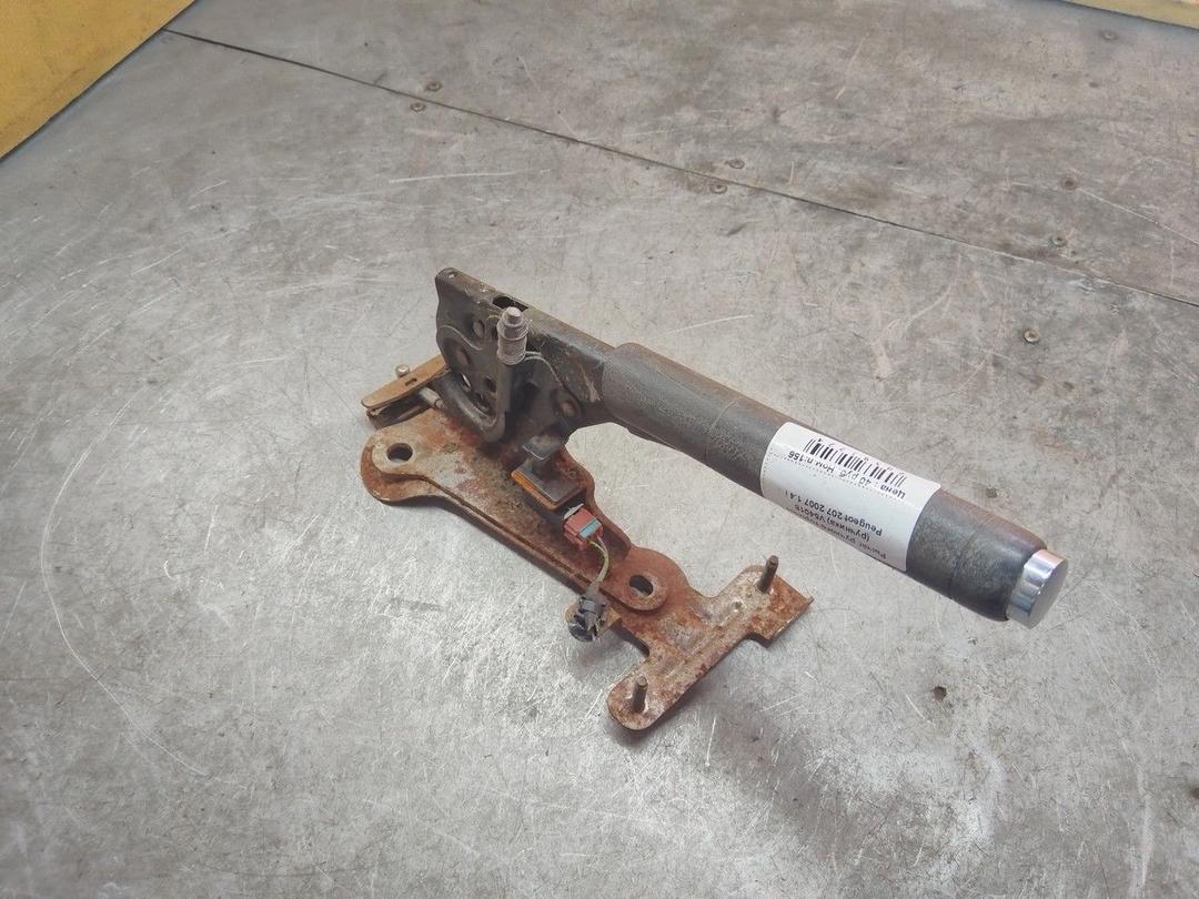 Рычаг ручного тормоза (ручника) V54018 Peugeot 207 купить в магазине запчастей бу