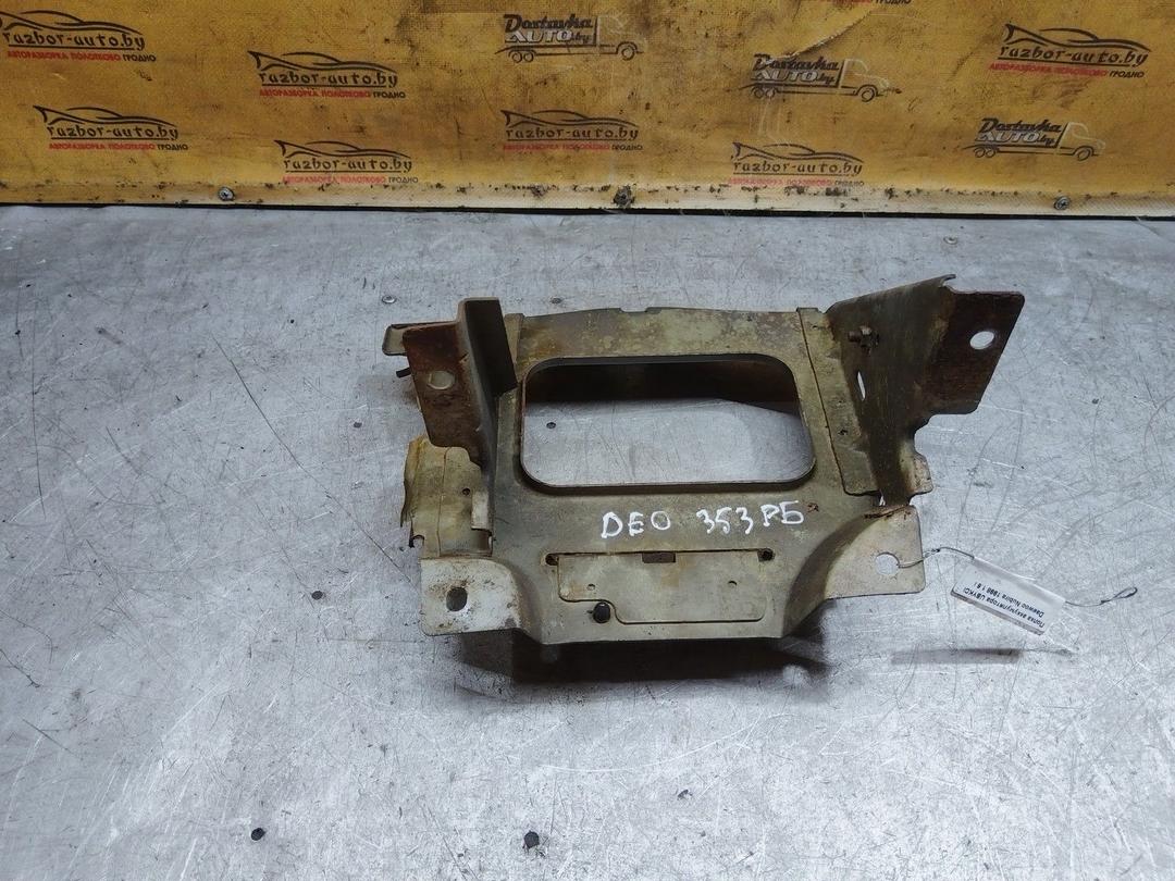 Полка аккумулятора UBYKCI Daewoo Nubira