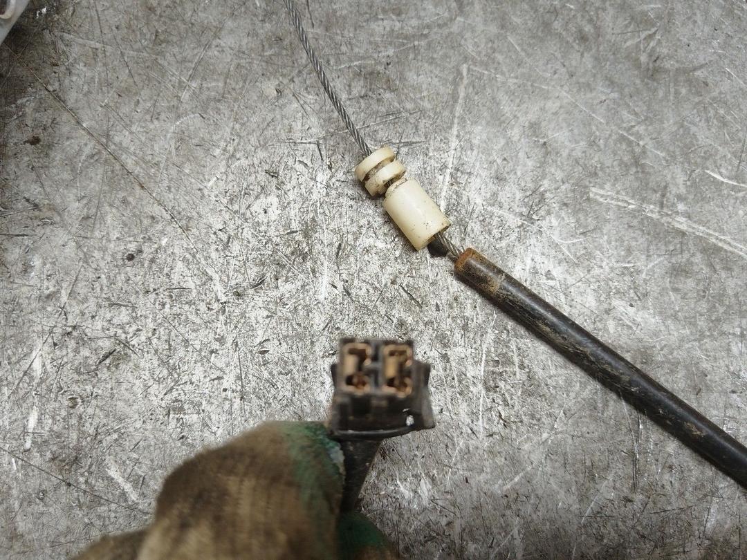 Стеклоподъемник электрический передний правый V9L4AJ Audi 80 купить