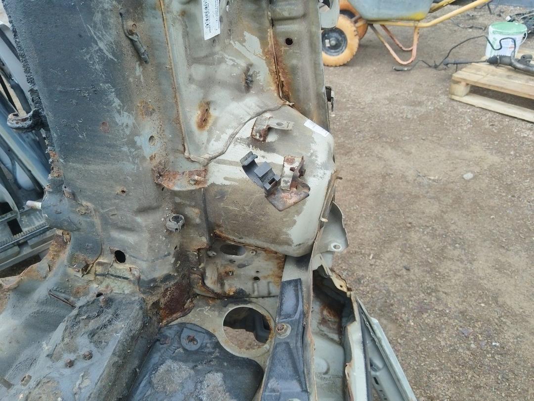 Стакан лонжерона правый 6RQGS6 Mazda 3 купить