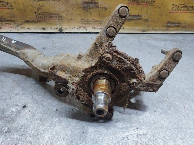 Цапфа задняя (ось ступицы) X5643D Rover 600 купить