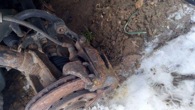 Суппорт передний правый XVRU9G Volkswagen Golf купить