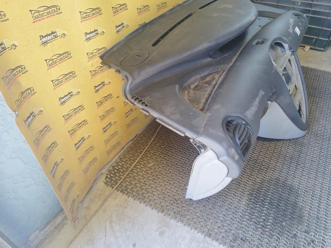 Панель передняя салона (торпедо) DU7KJ1 Citroen Xsara Picasso undefined