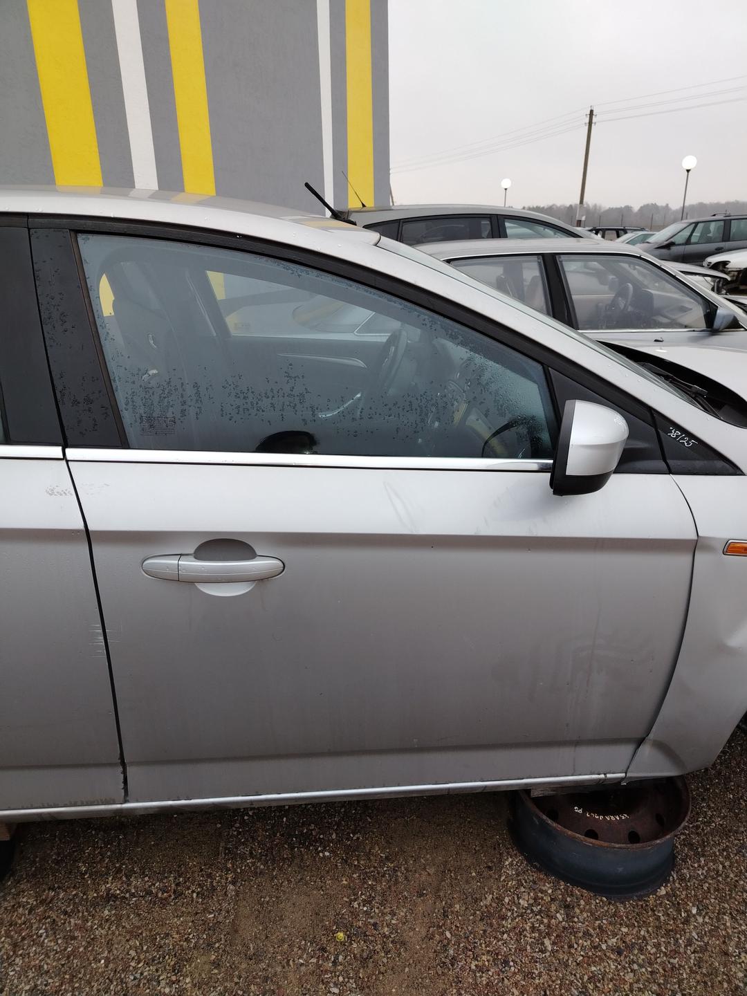 Дверь передняя правая 6V8RQ8 Ford Mondeo