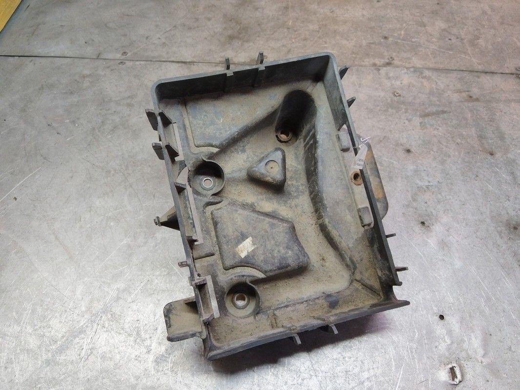 Полка аккумулятора T67KJN Skoda Fabia - Фото 2