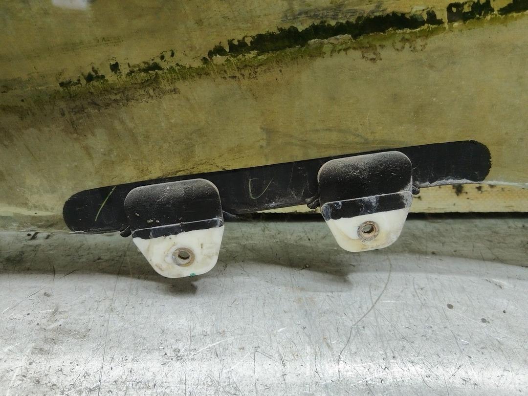 Стекло двери задней правой YEUEYJ Rover 600 купить в магазине запчастей бу