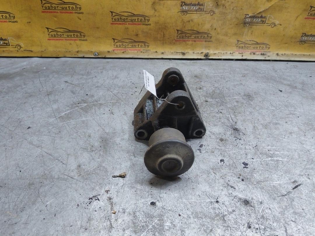 Кронштейн двигателя 7OQ74O Audi 100 купить