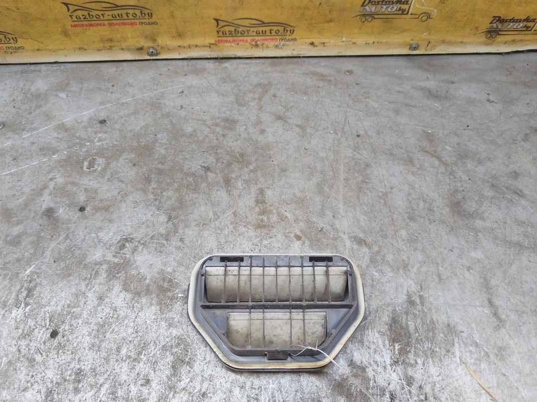 Решетка вентиляции кузова N197YZ Ford Fiesta купить в магазине запчастей бу